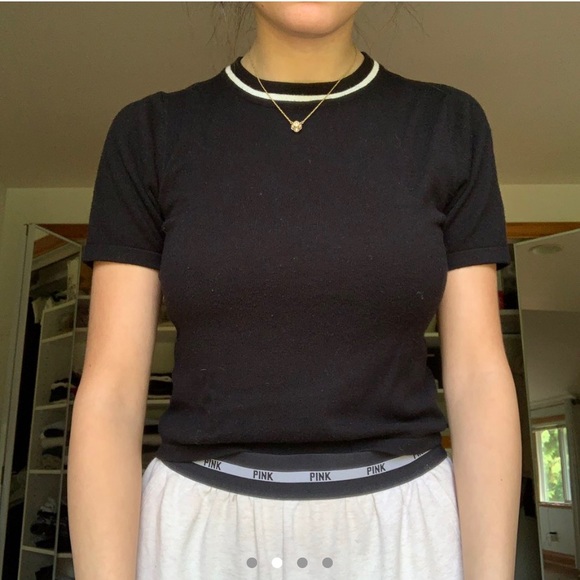 Brandy Melville black tee - Picture 2 of 4